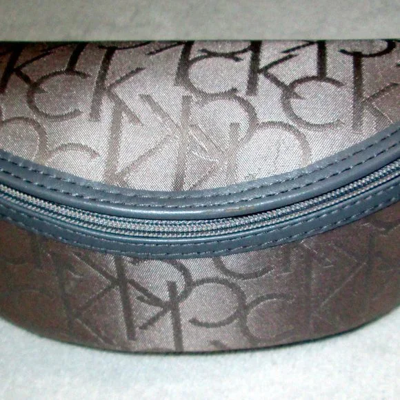 NWOT Calvin Klein Rare Gold Frame Sunglasses ~ CK ๐ - Picture 15 of 16